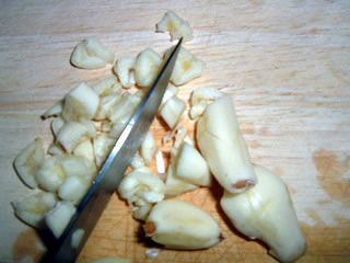 garlic-chopped.jpg
